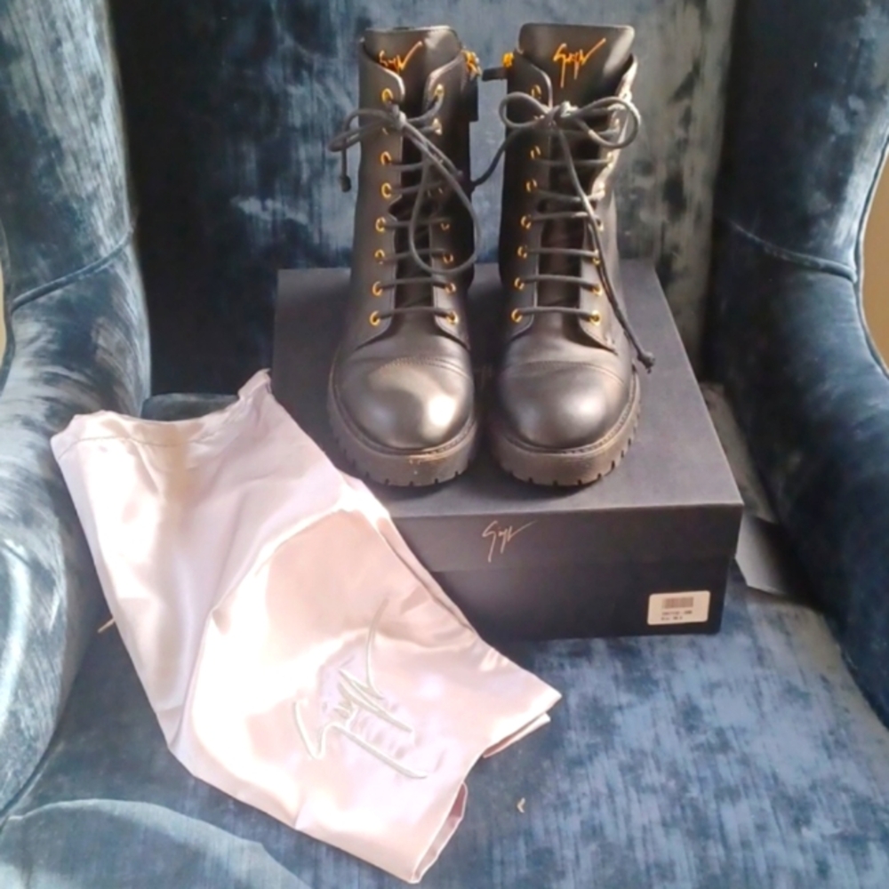 Giuseppe Zanotti Boots size 38